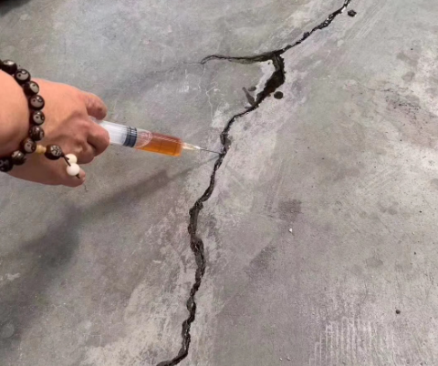 九原混凝土裂缝修补技术详解​